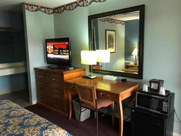 Village Inn Main image